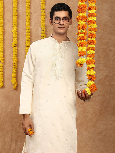 Sanwara Silk Chikankari Off White Kurta Detailed With Sequins Work